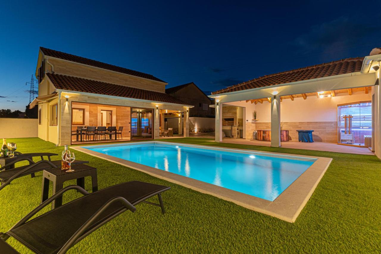 Casa Del Sol Villa Dubrava  Exteriör bild