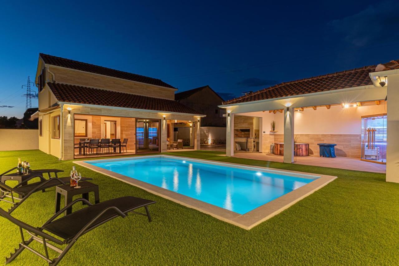 Casa Del Sol Villa Dubrava  Exteriör bild