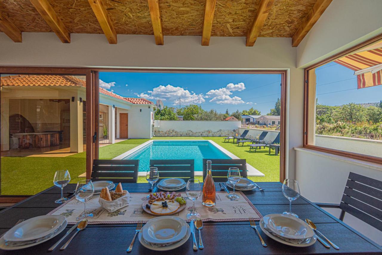 Casa Del Sol Villa Dubrava  Exteriör bild